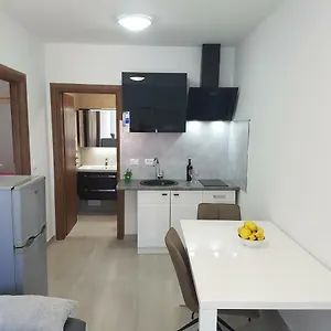 https://apartmani-benjamin.hotelinzadar.com